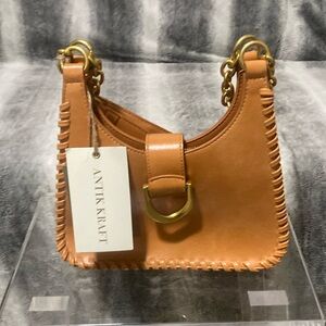NWT Antik Kraft purse